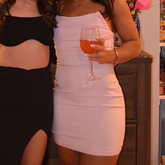 BLUE BLUSH - Pink Corset Dress - Picture 3 of 4